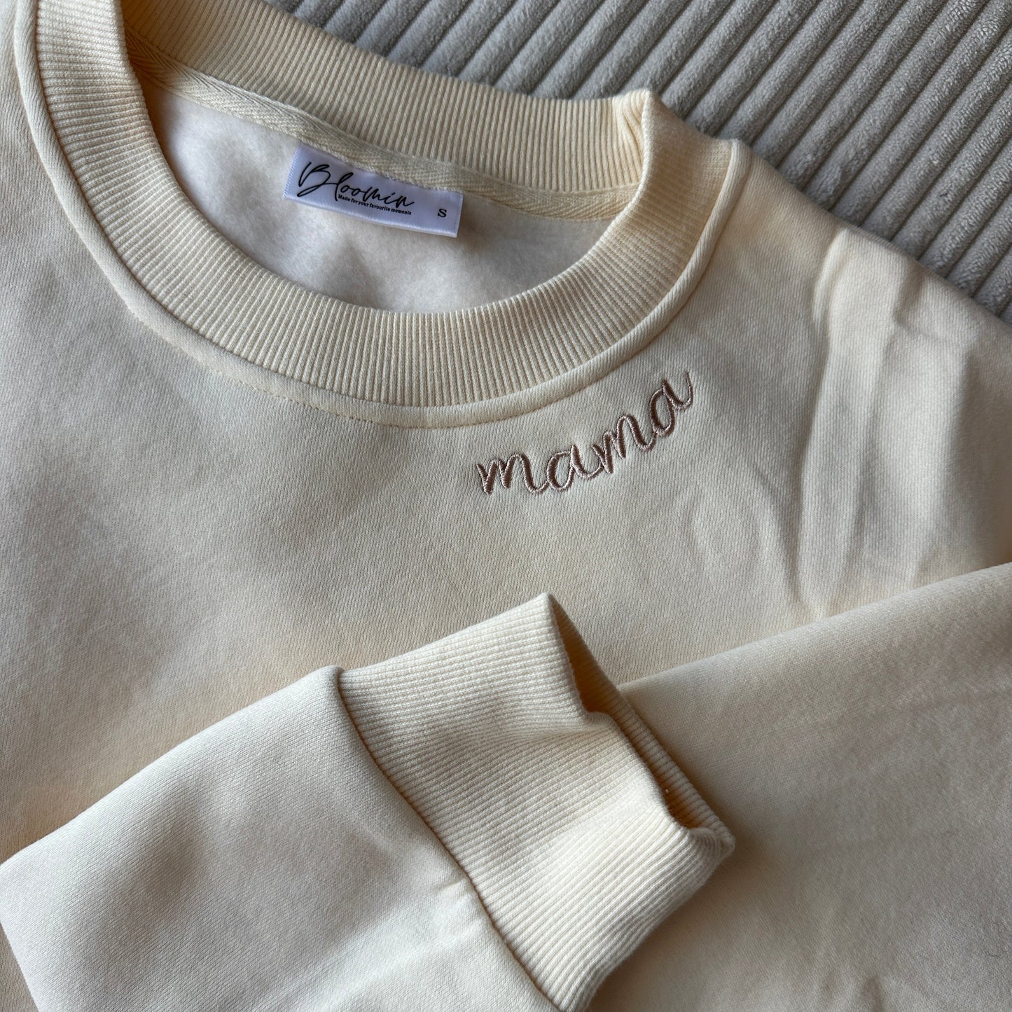 Mama Crewneck (Adult)